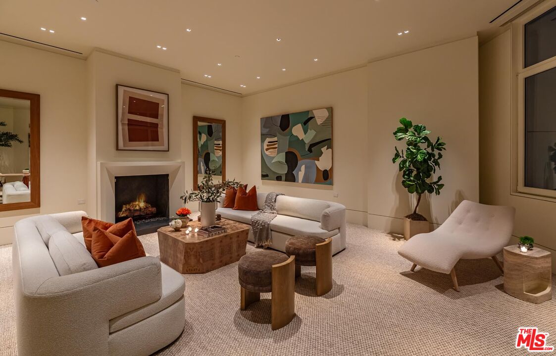 455 N Palm Dr Unit: PH