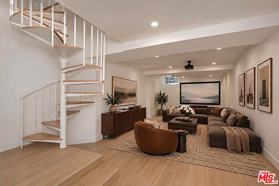 9921 Durant Dr Unit: 1