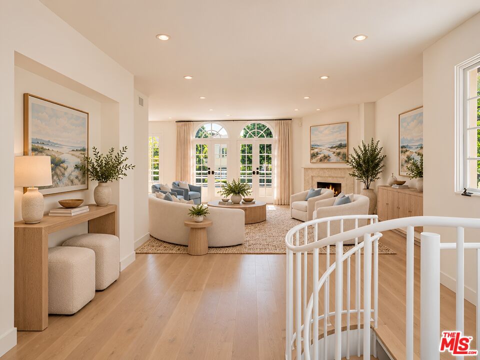 9921 Durant Dr Unit: 1