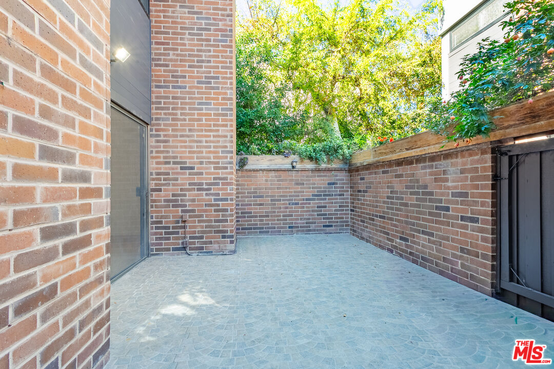 9323 Burton Way Unit: A