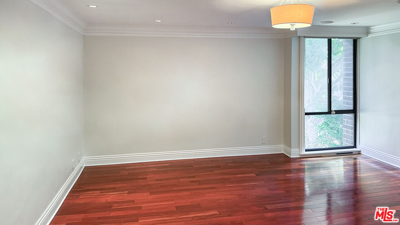 9323 Burton Way Unit: A