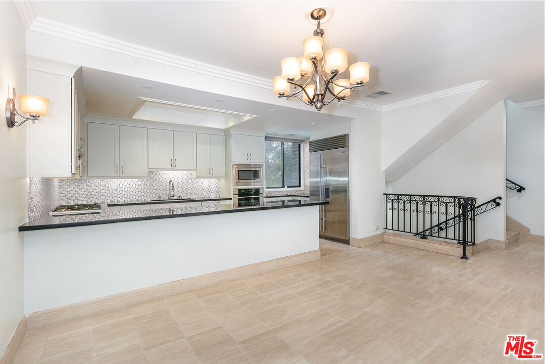 9323 Burton Way Unit: A