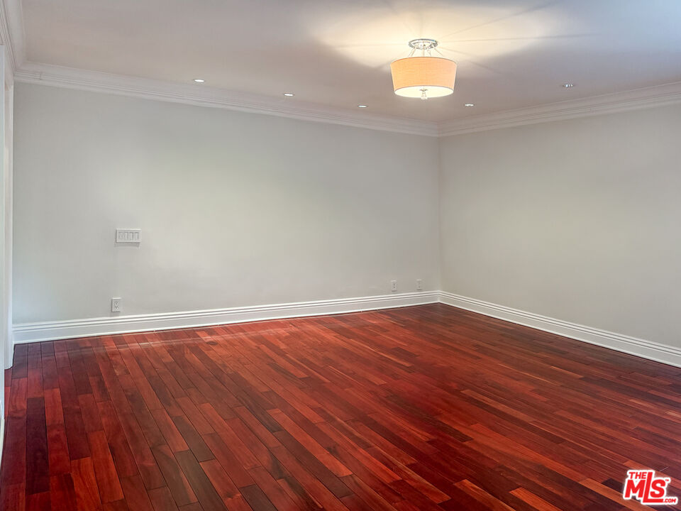 9323 Burton Way Unit: A