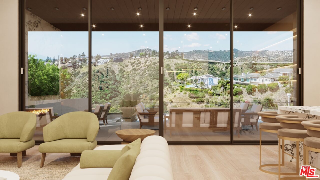 1227 Roberto Ln