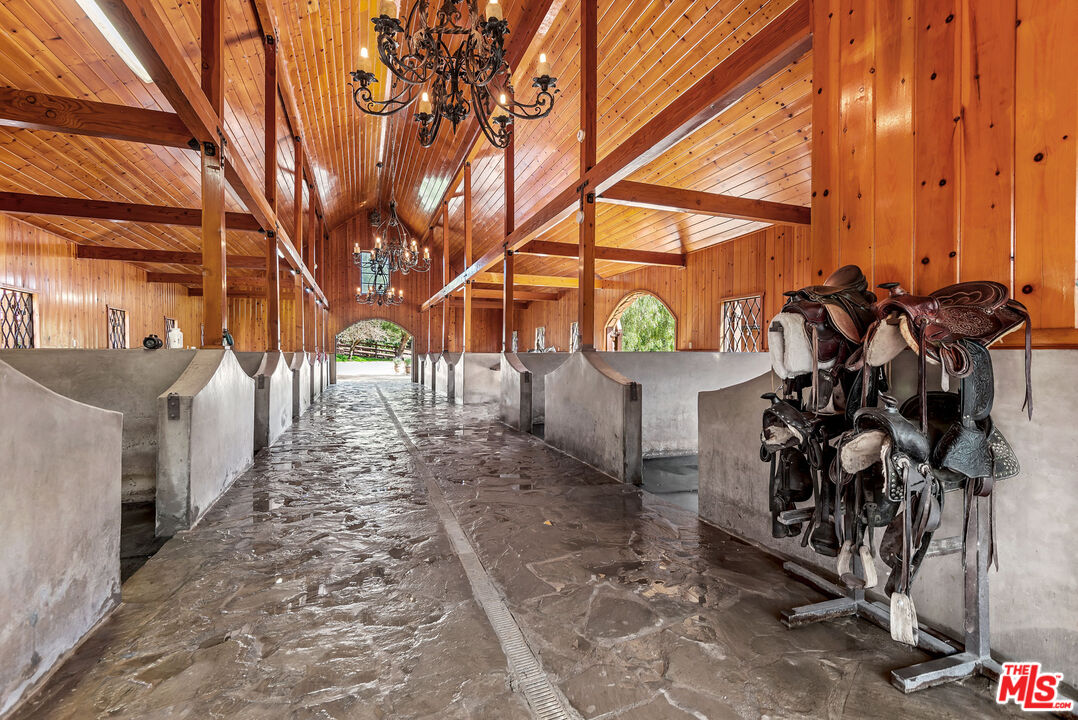 8018 Balcom Canyon Rd