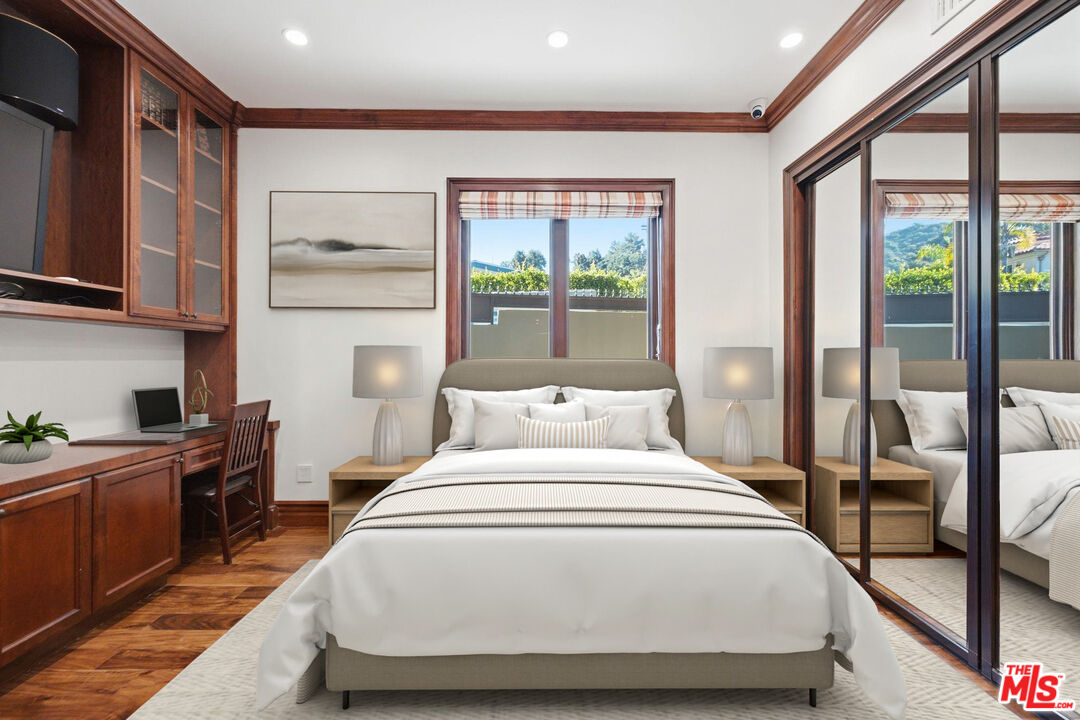 2108 San Ysidro Dr