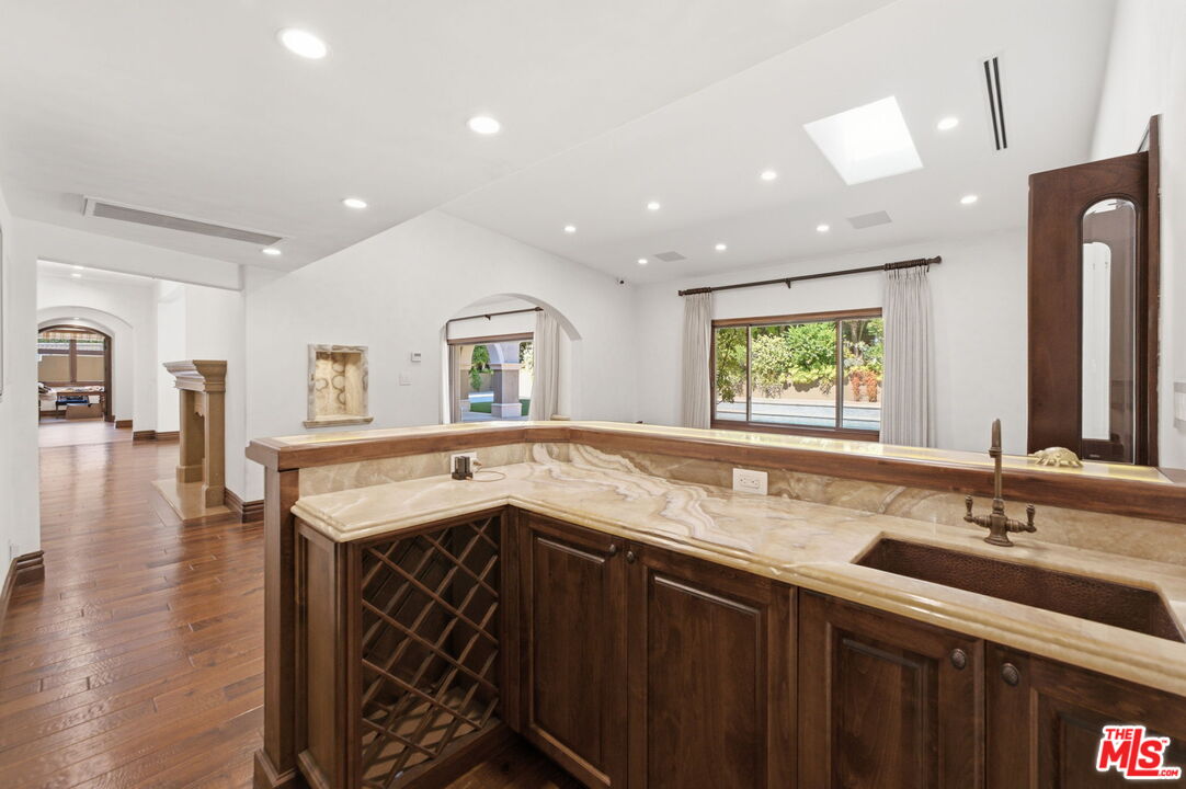 2108 San Ysidro Dr
