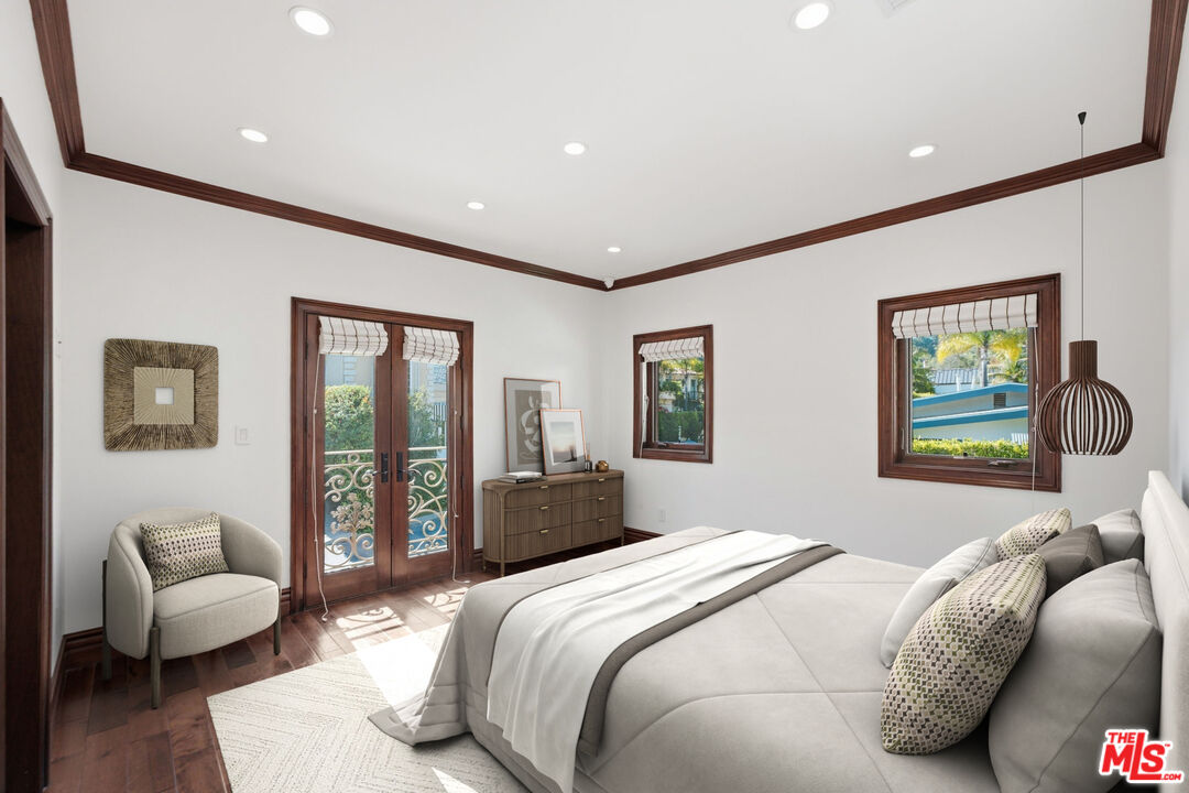 2108 San Ysidro Dr
