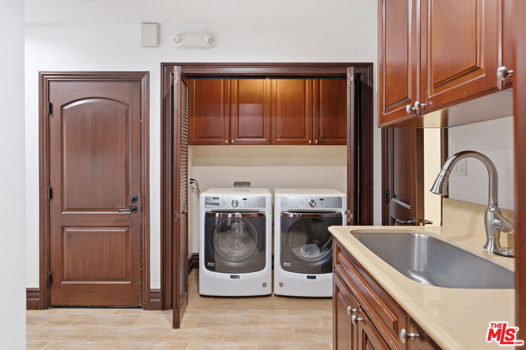 2108 San Ysidro Dr