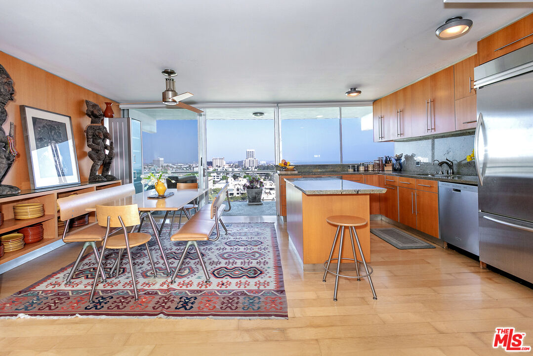 535 Ocean Ave Unit: 11D