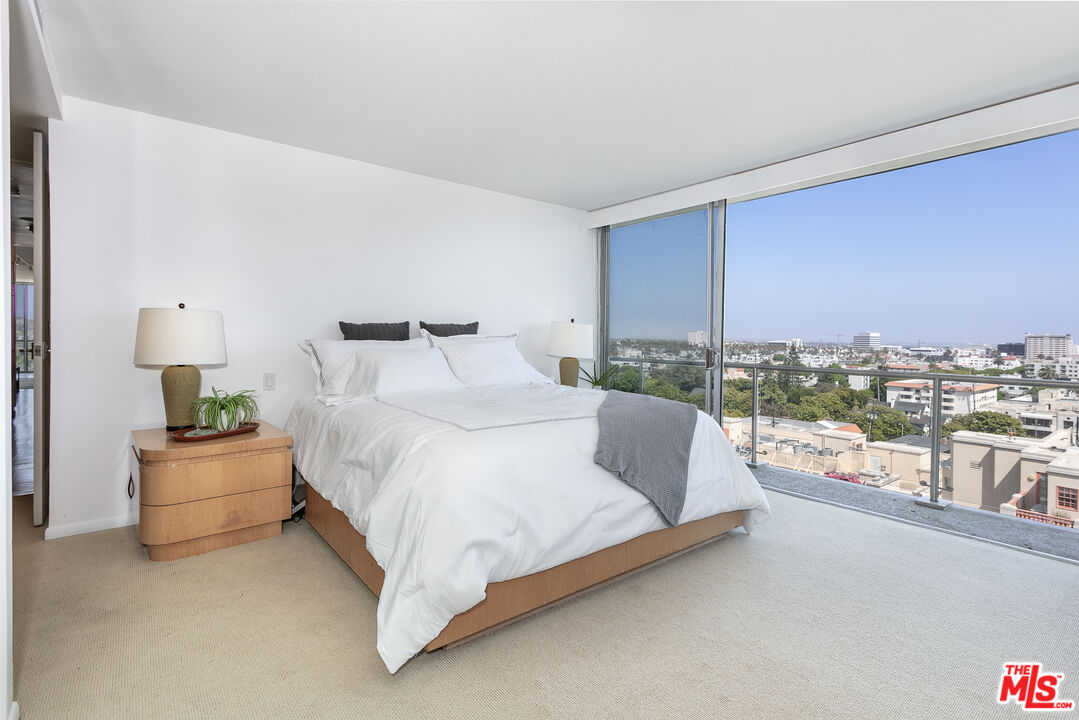 535 Ocean Ave Unit: 11D