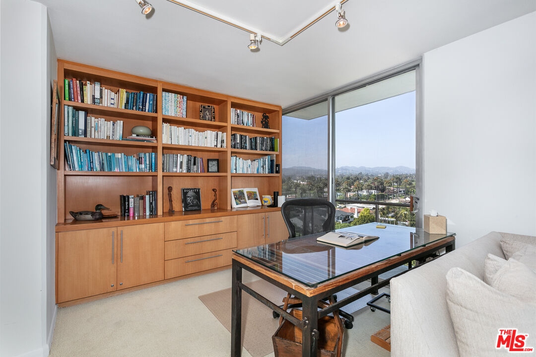 535 Ocean Ave Unit: 11D