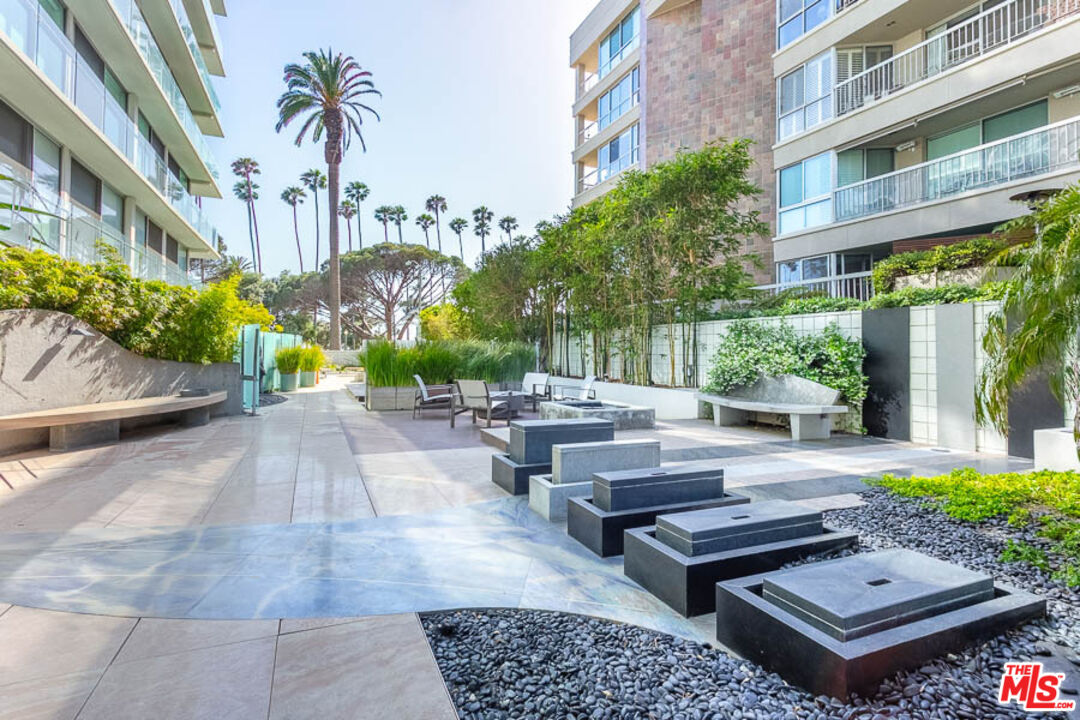 535 Ocean Ave Unit: 11D