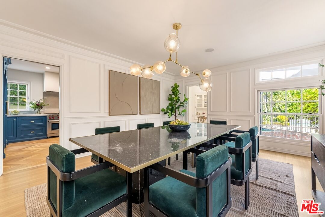 628 N Sierra Dr