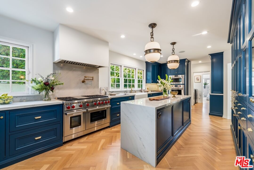 628 N Sierra Dr