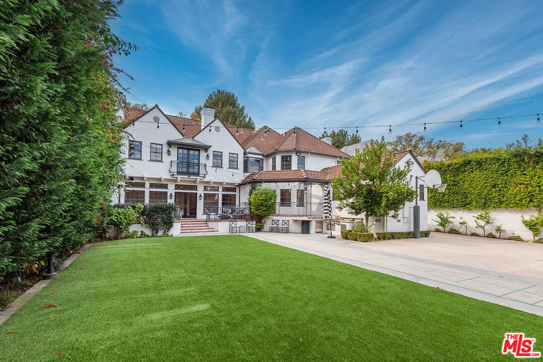 628 N Sierra Dr