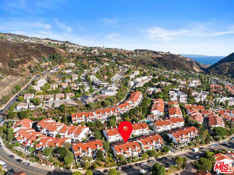 1618 Michael Ln
