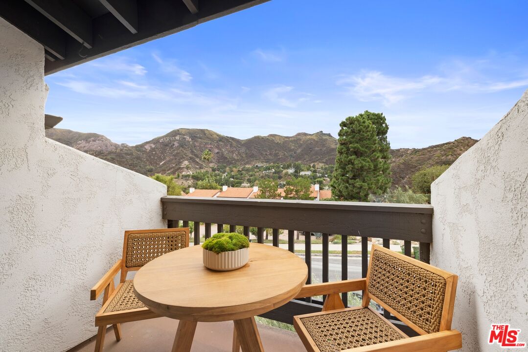 1618 Michael Ln