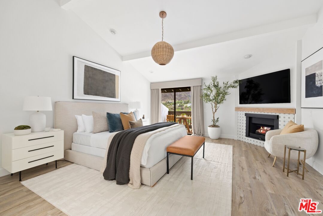 1618 Michael Ln