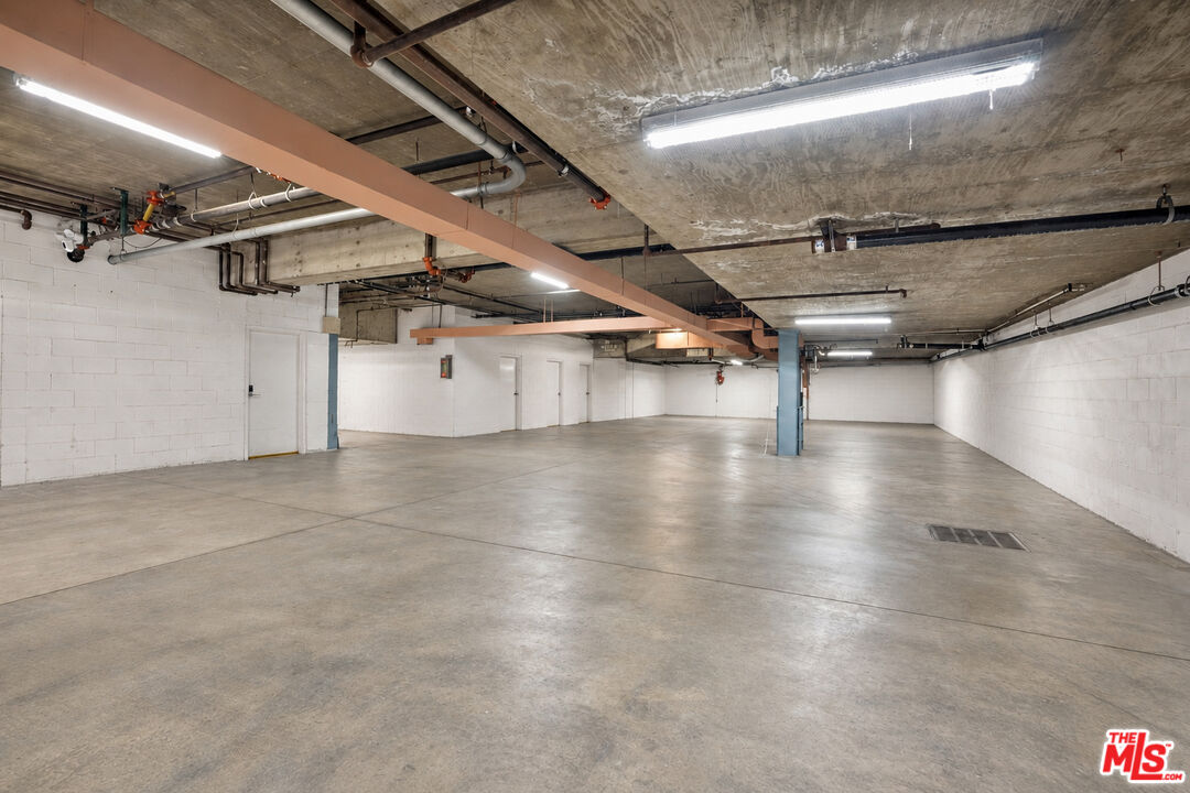 9921 Durant Dr Unit: 1
