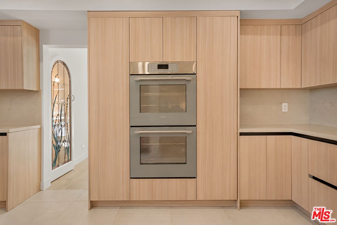 9921 Durant Dr Unit: 1