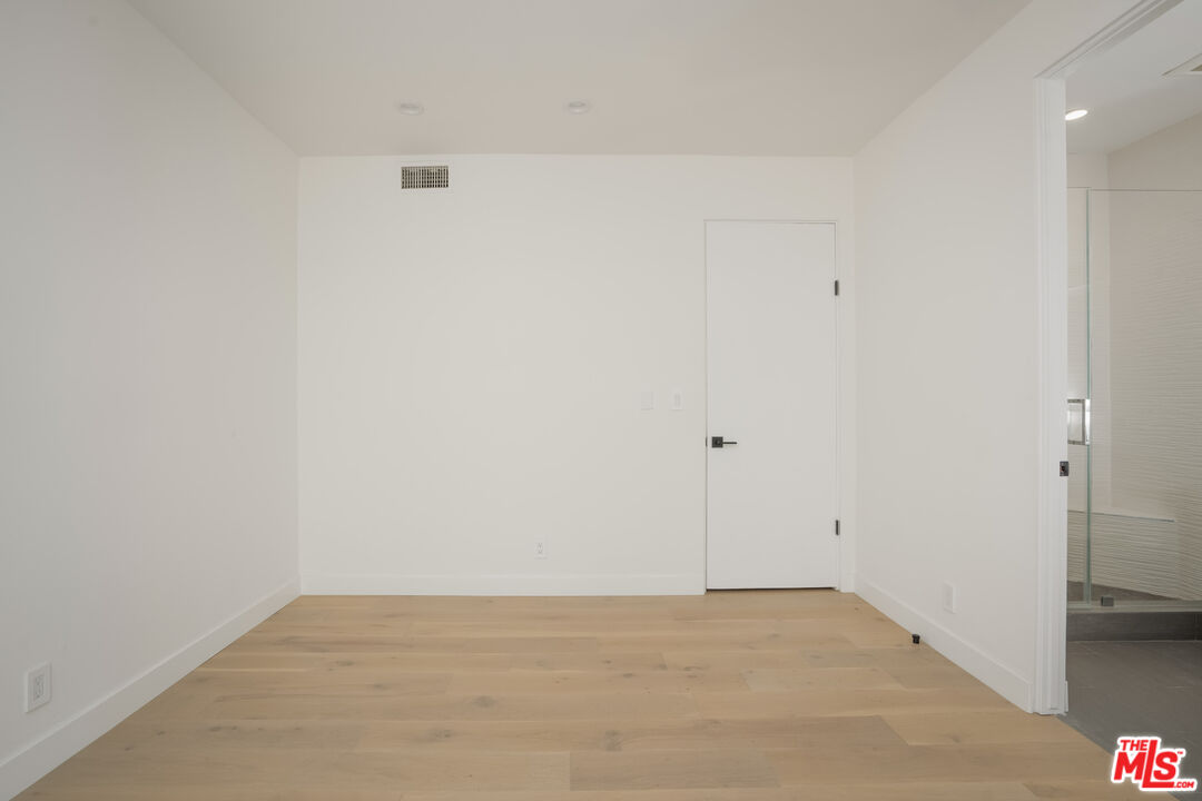 9921 Durant Dr Unit: 1