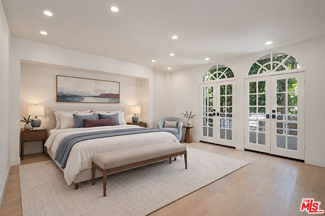 9921 Durant Dr Unit: 1