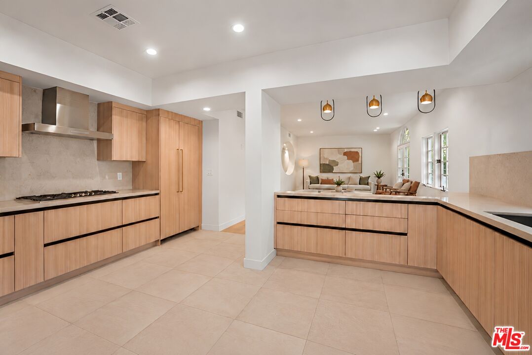 9921 Durant Dr Unit: 1