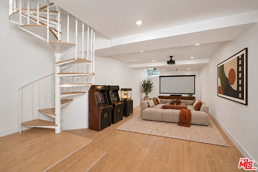 9921 Durant Dr Unit: 1