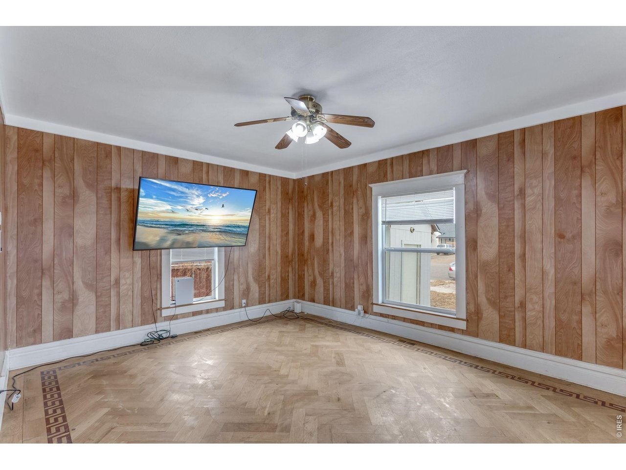 403 9th Ave