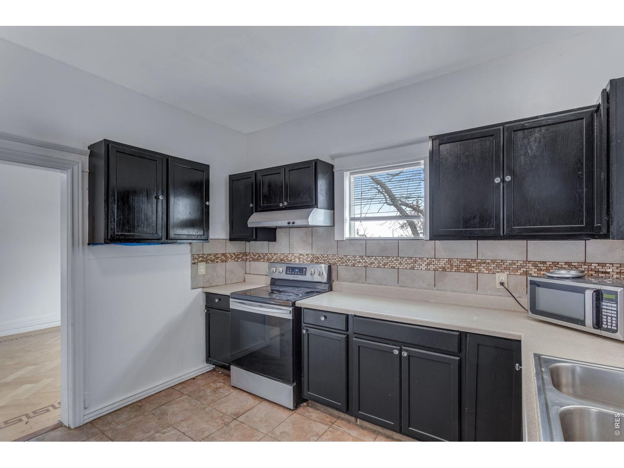 403 9th Ave