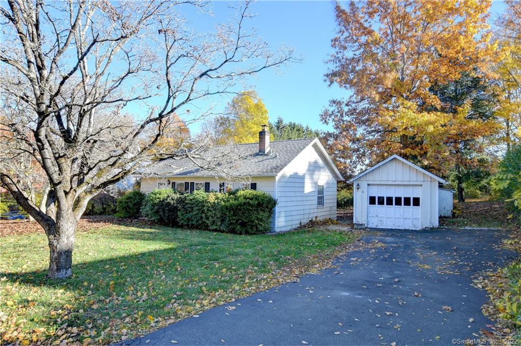 15 Ramapoo Hill Road