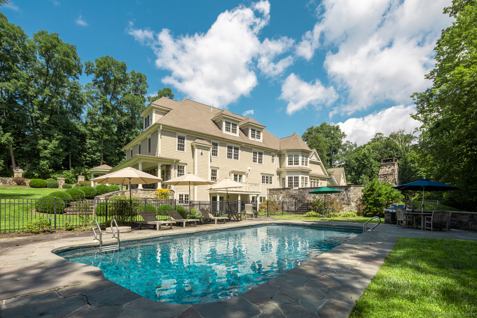 834 North Salem Road