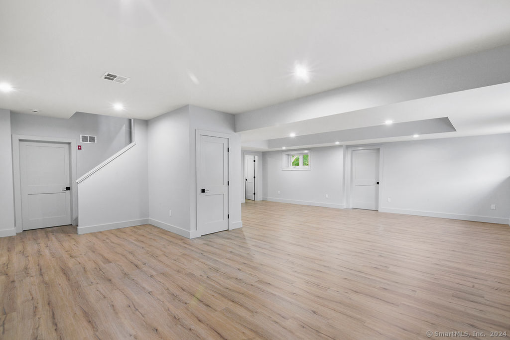 16 Sebastian Trail
