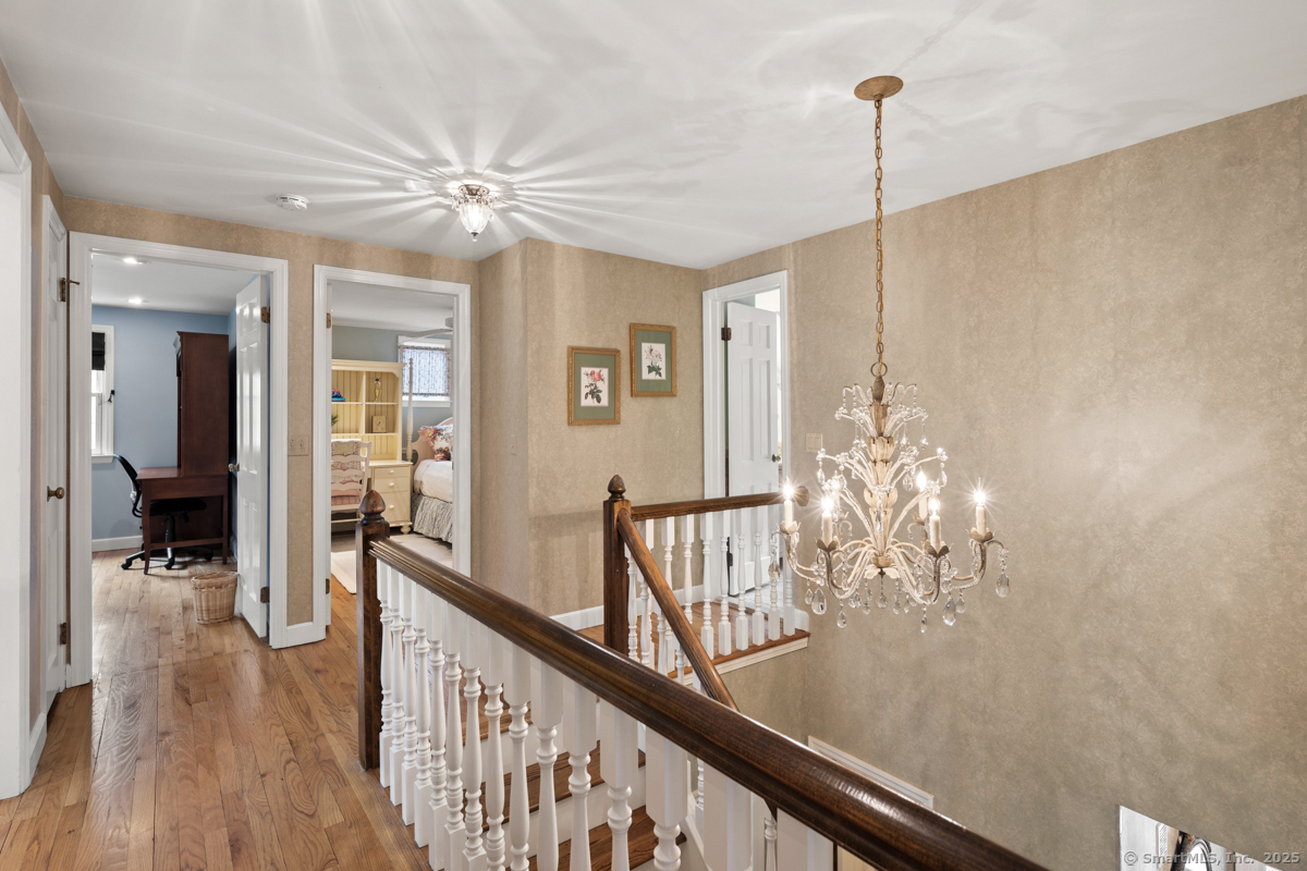 4 Ledgewood Road