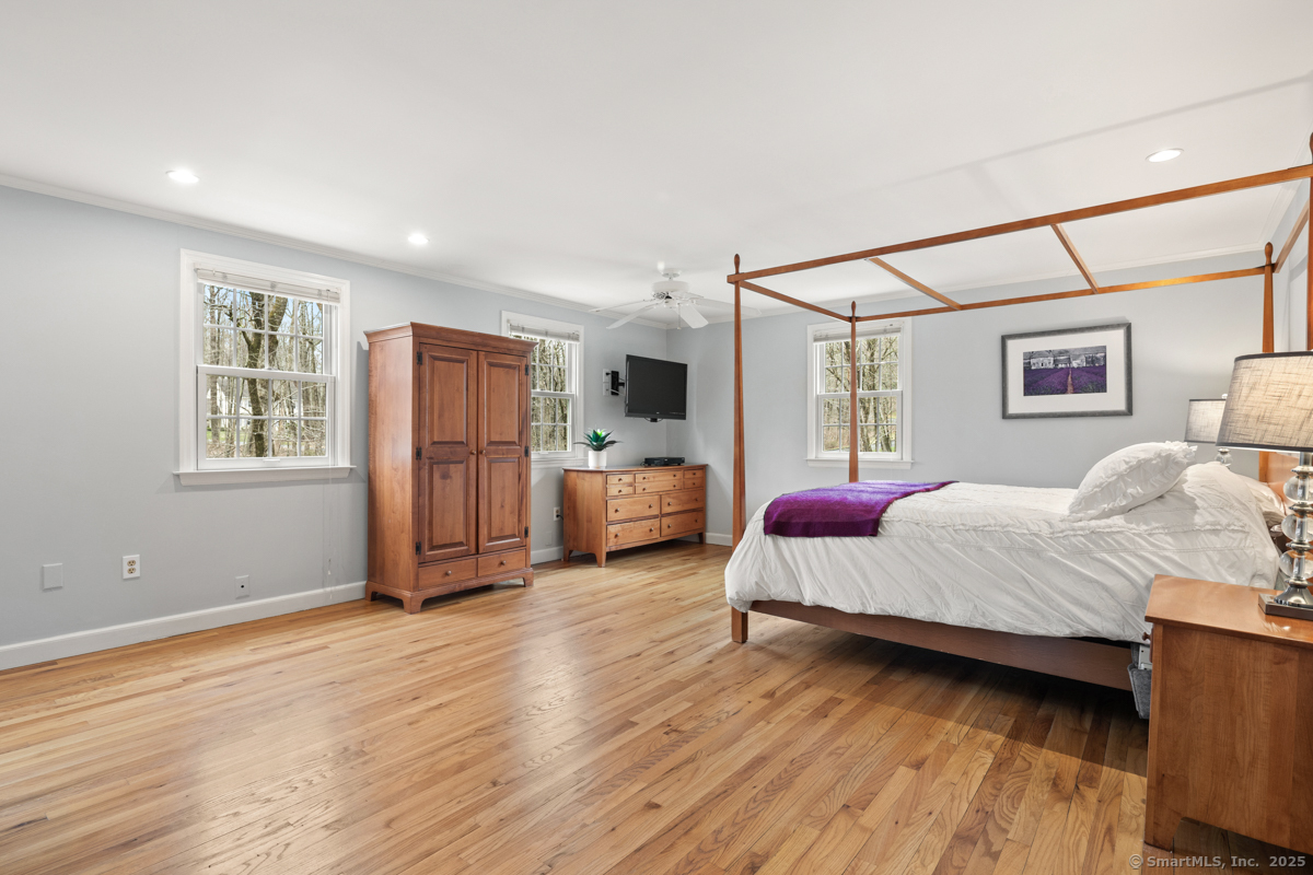 4 Ledgewood Road
