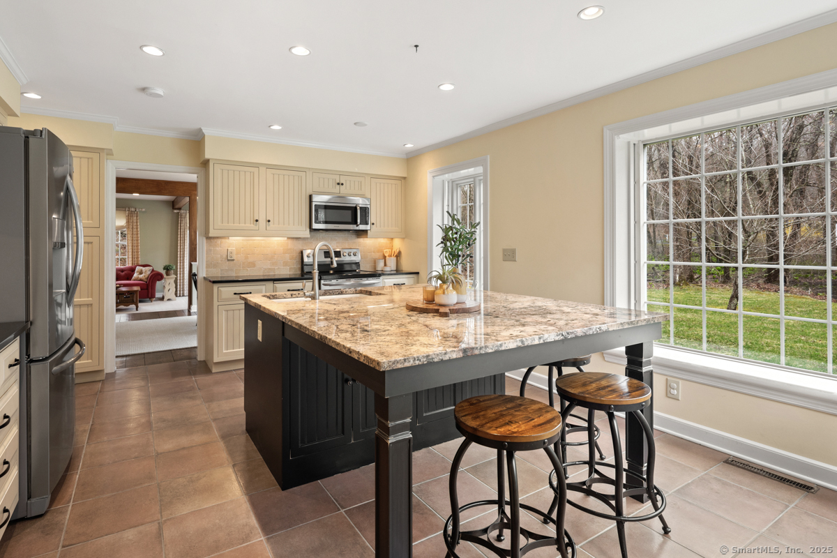 4 Ledgewood Road