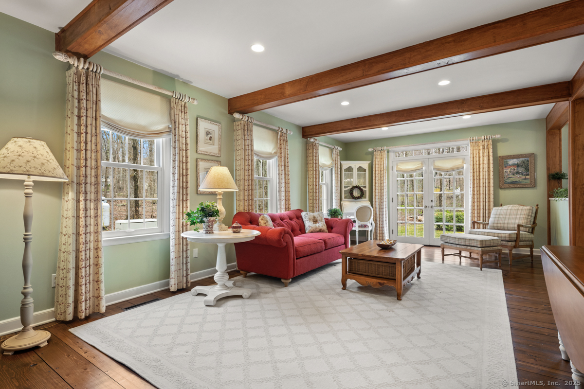 4 Ledgewood Road