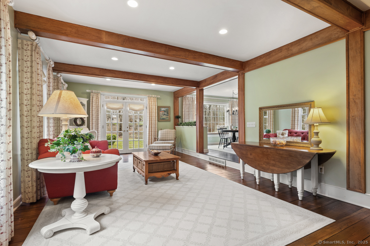 4 Ledgewood Road