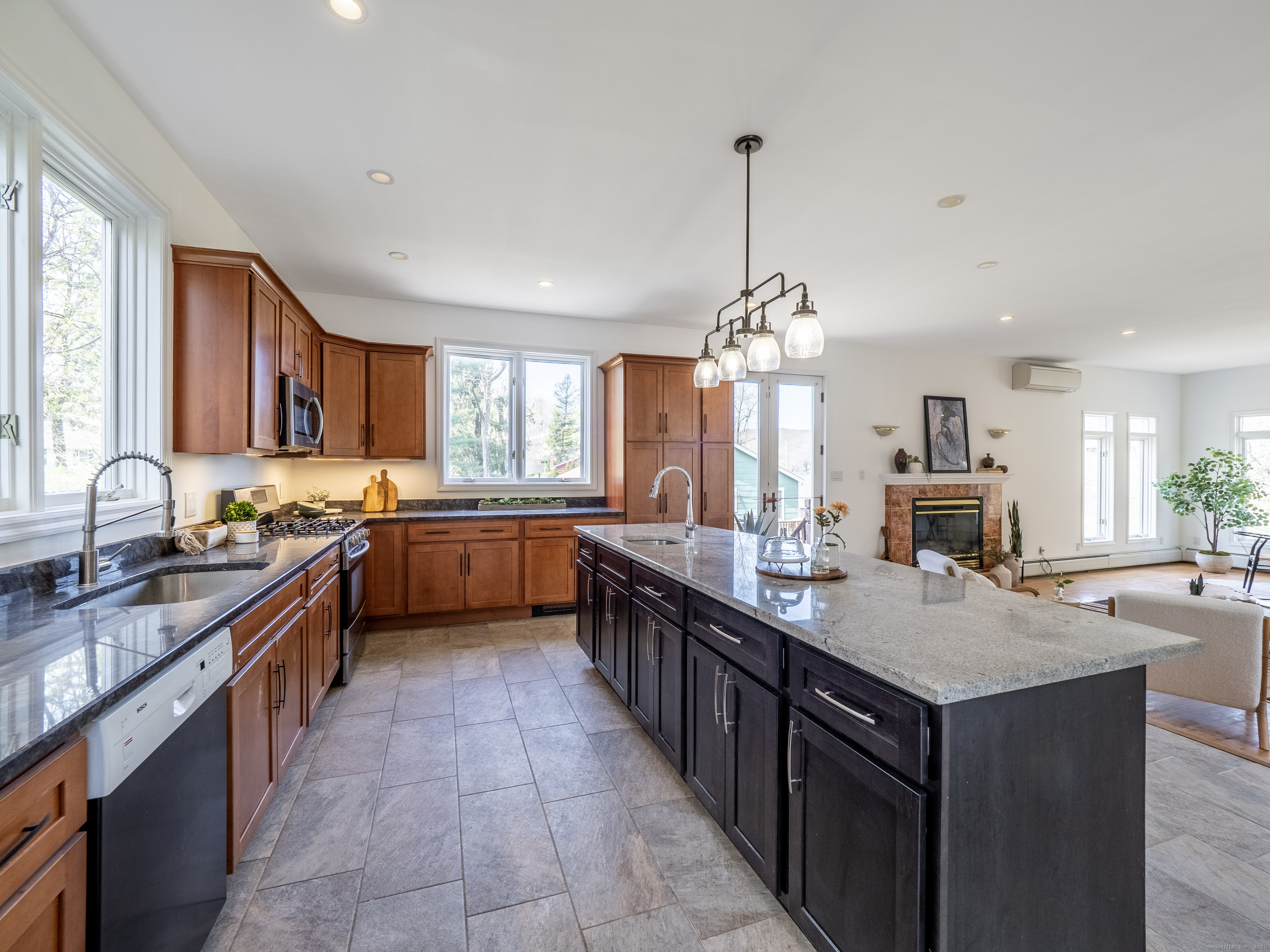 145 Lakeside Drive
