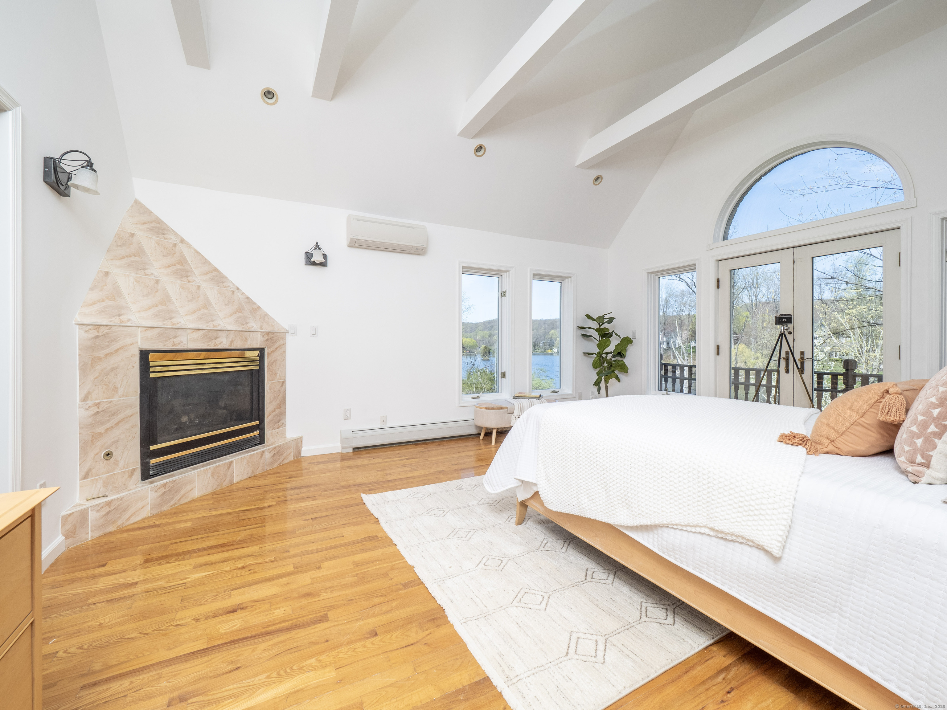 145 Lakeside Drive