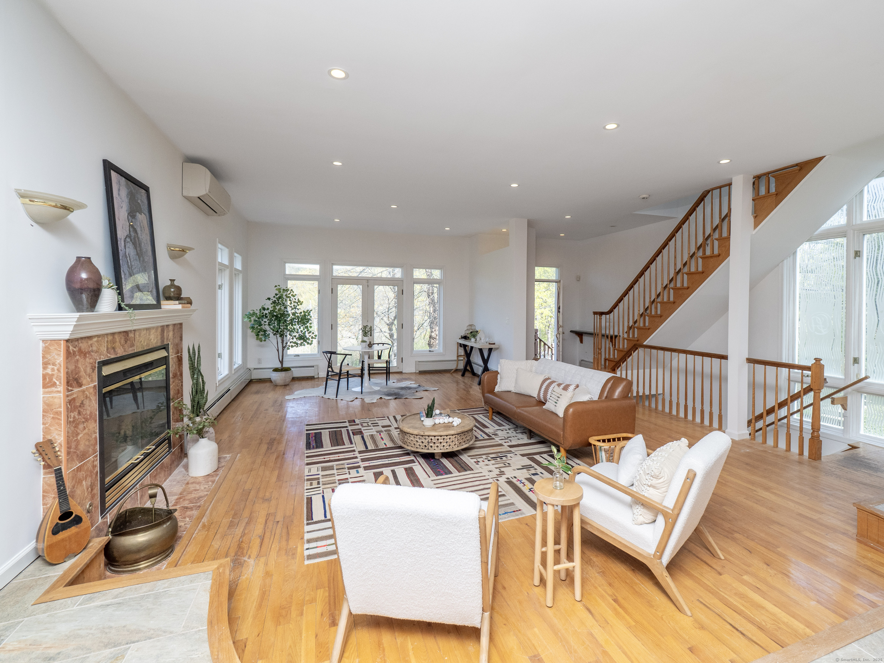145 Lakeside Drive