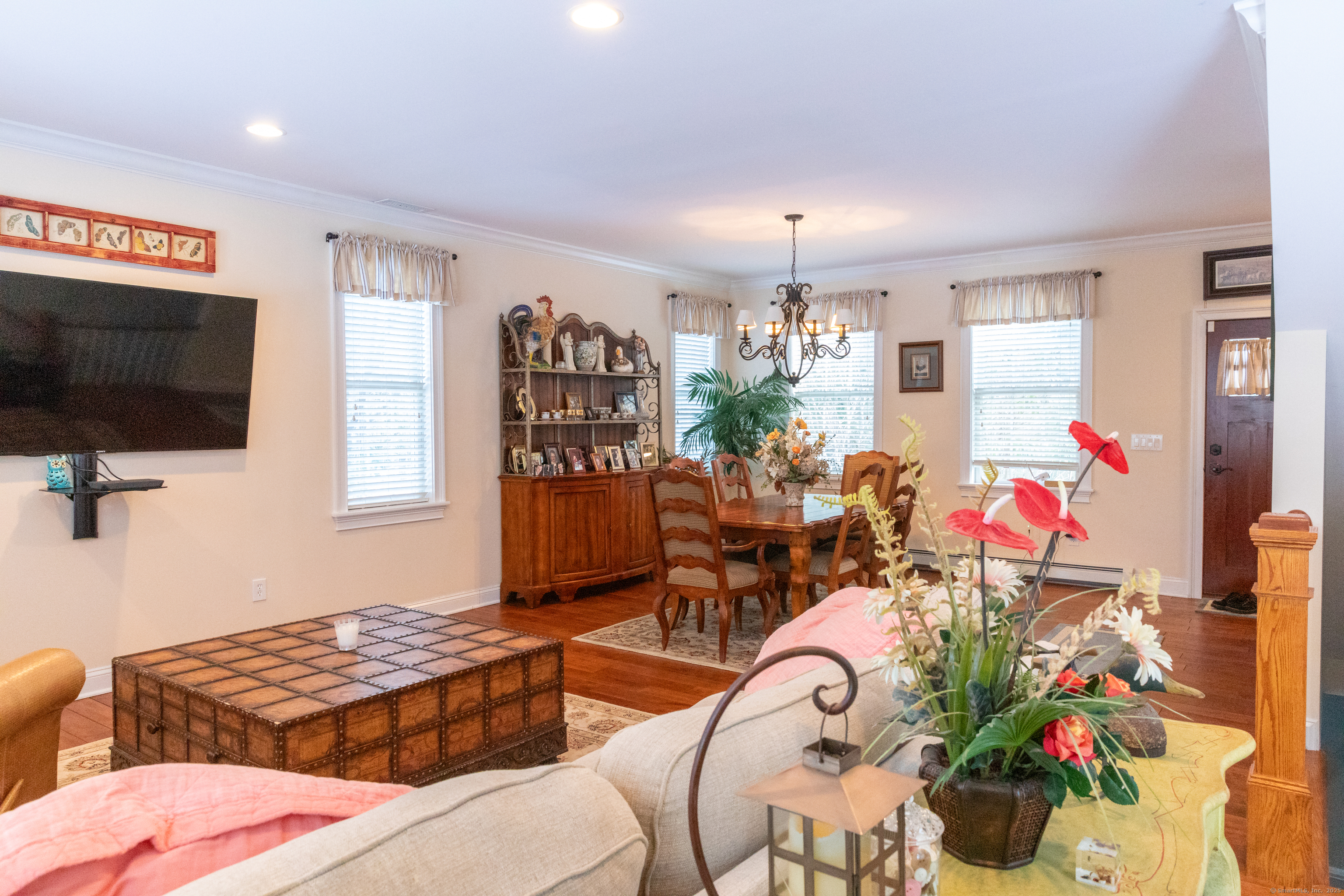 211 High Ridge Avenue