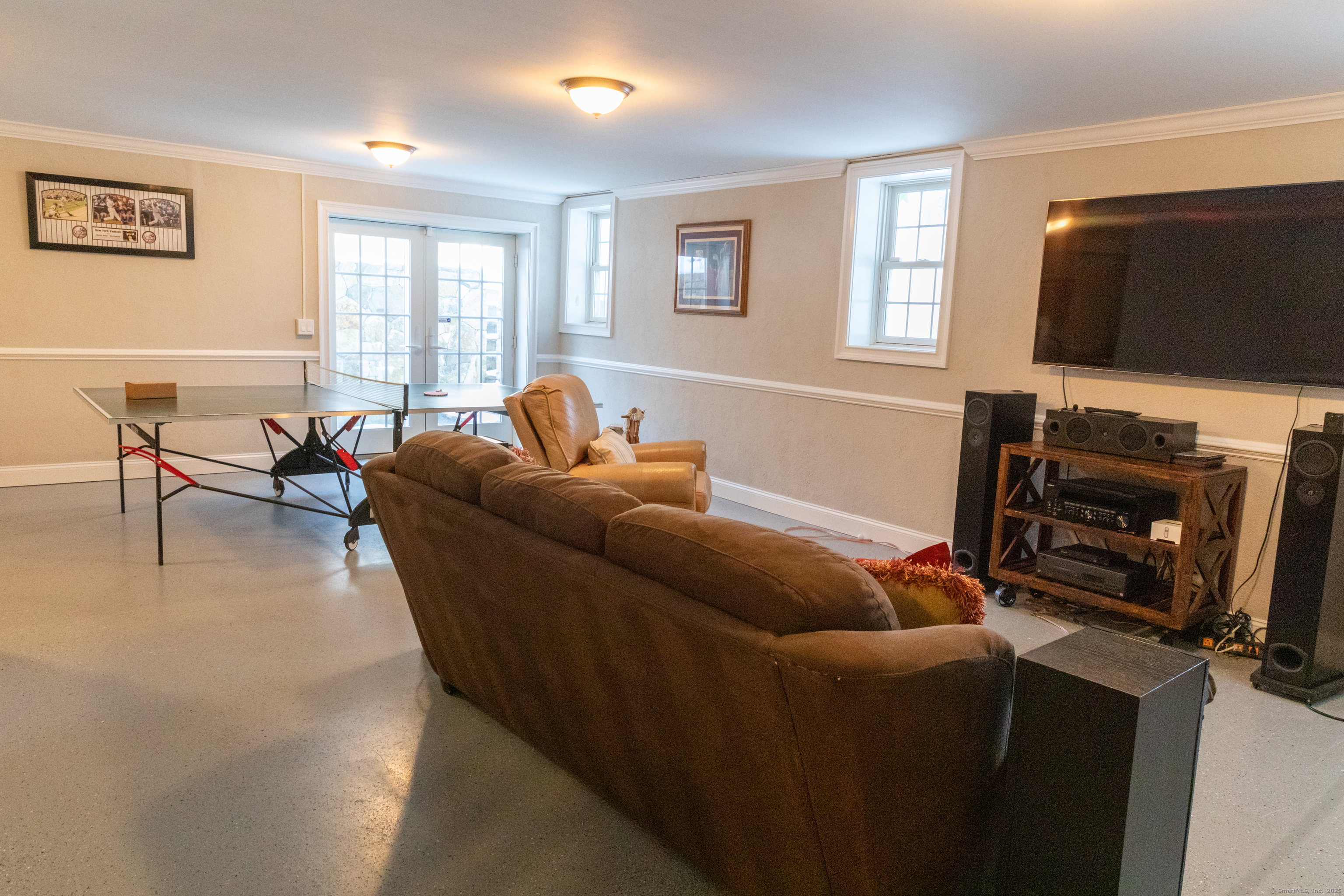 211 High Ridge Avenue