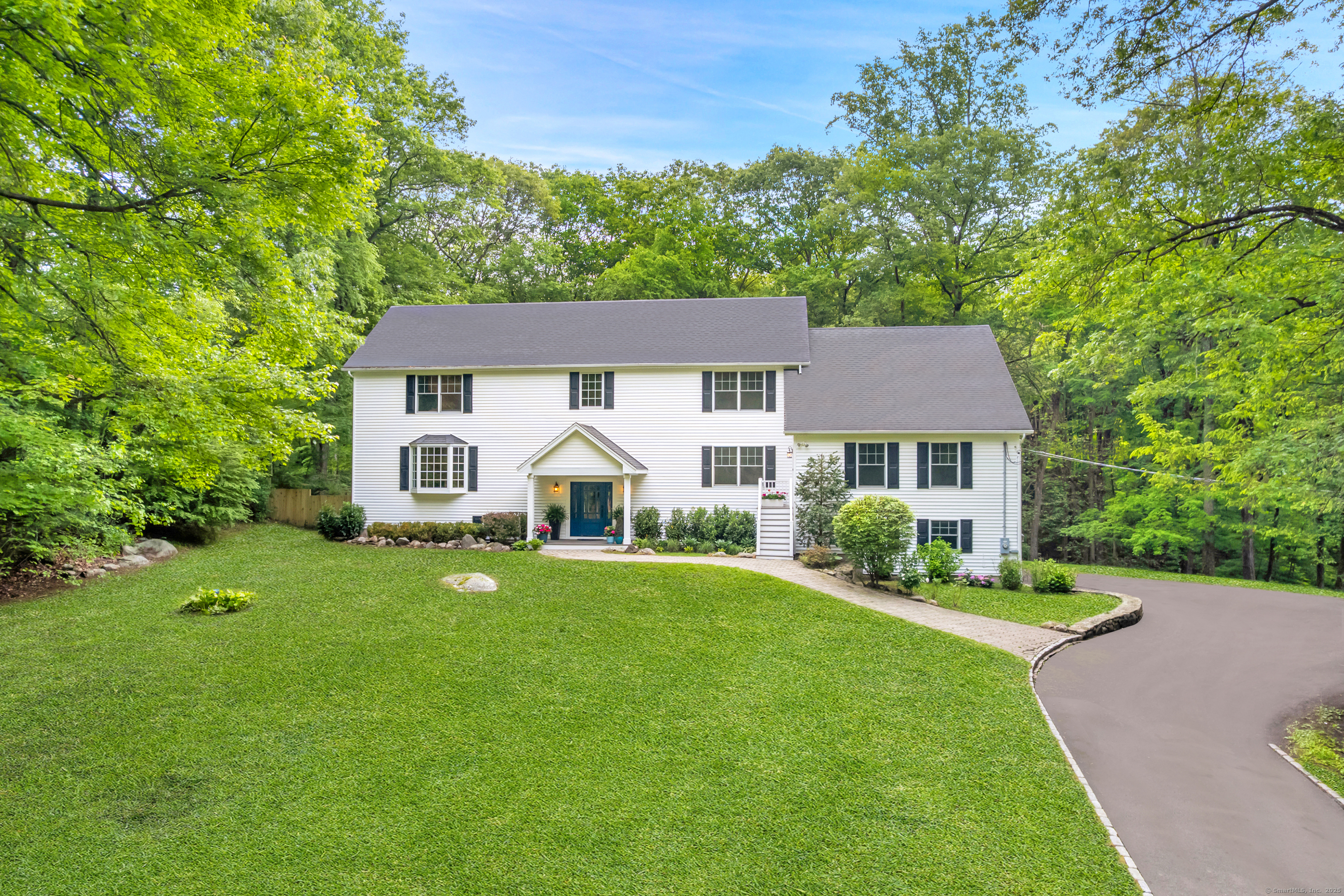 24 Pine Mountain Road