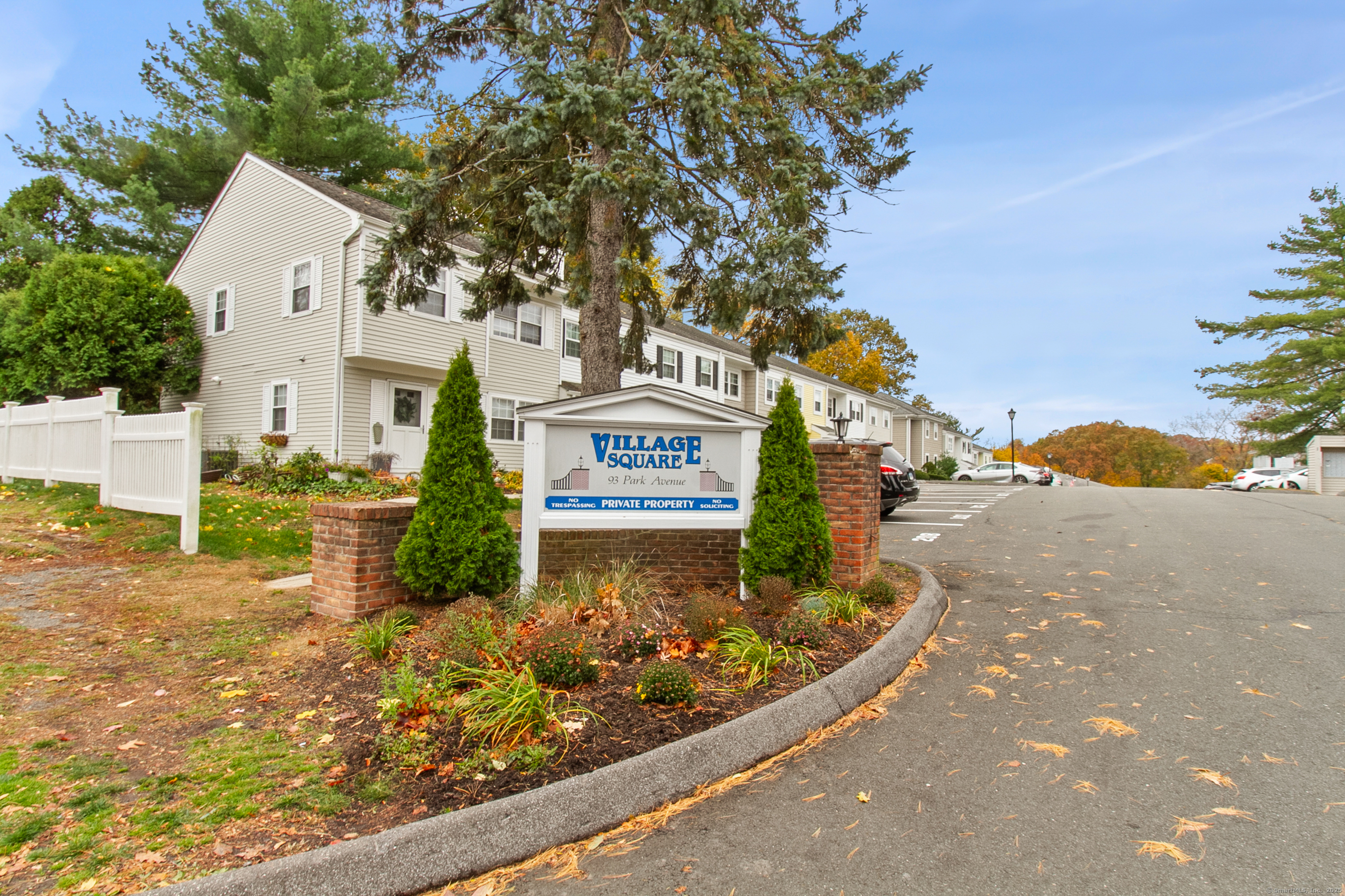 93 Park Avenue 1307