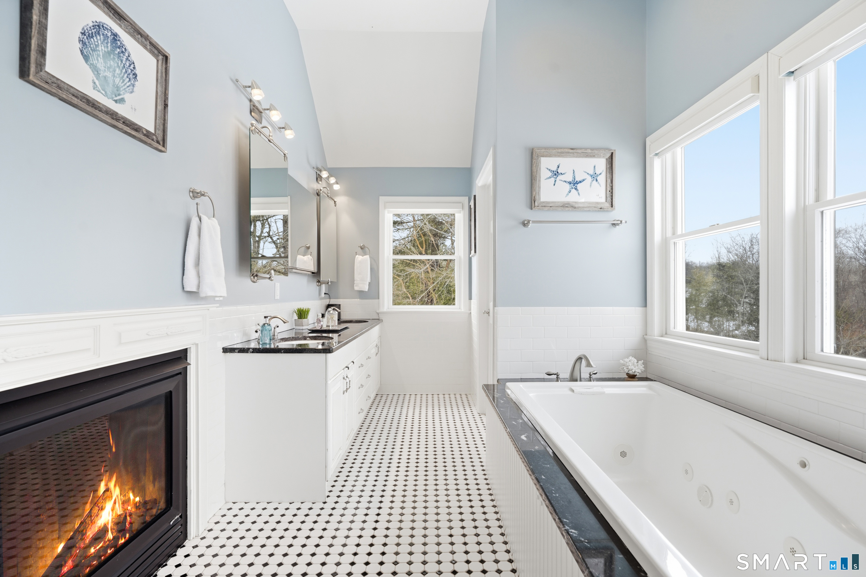 74 Black Rock Turnpike