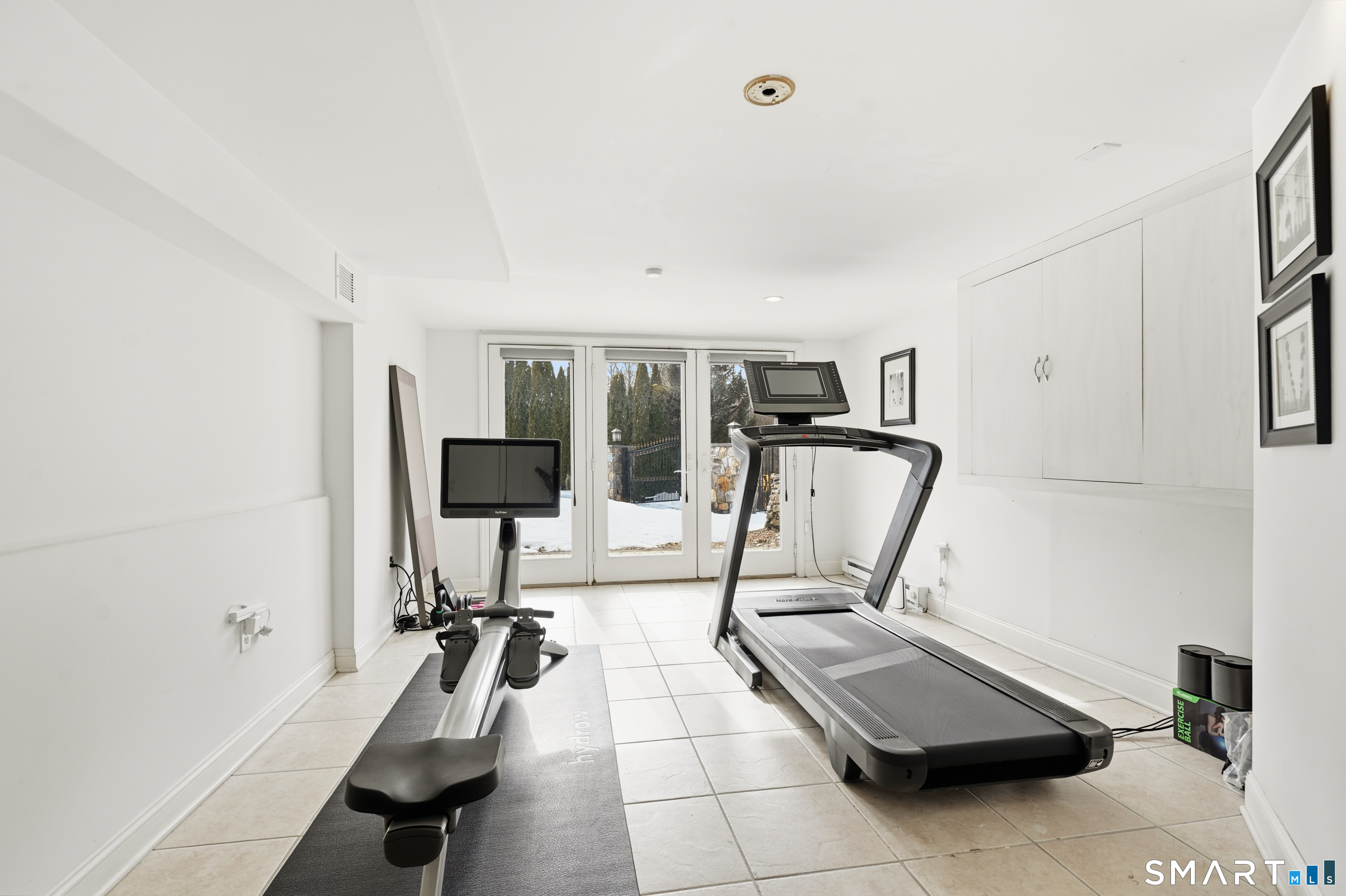 74 Black Rock Turnpike