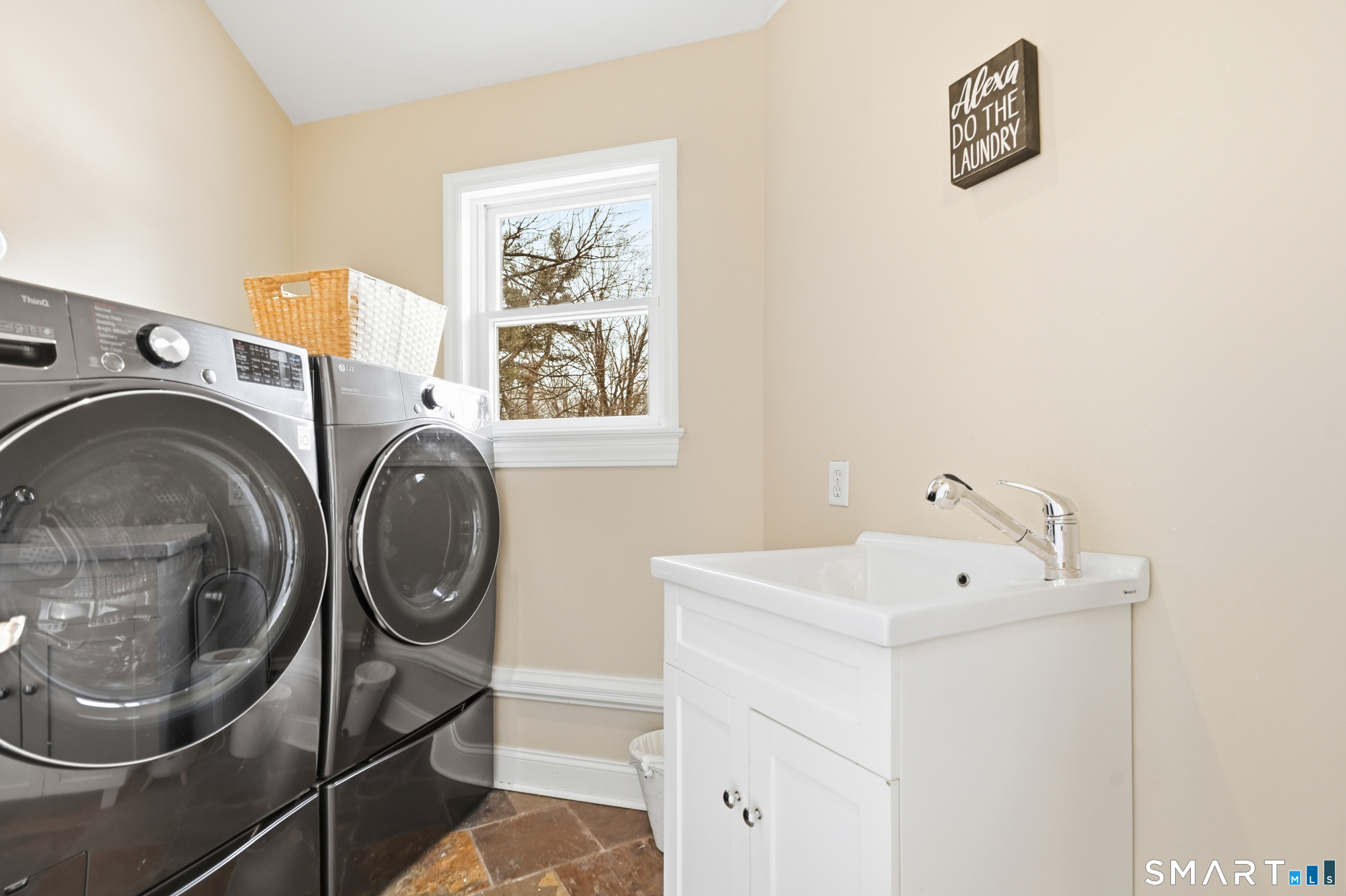 74 Black Rock Turnpike