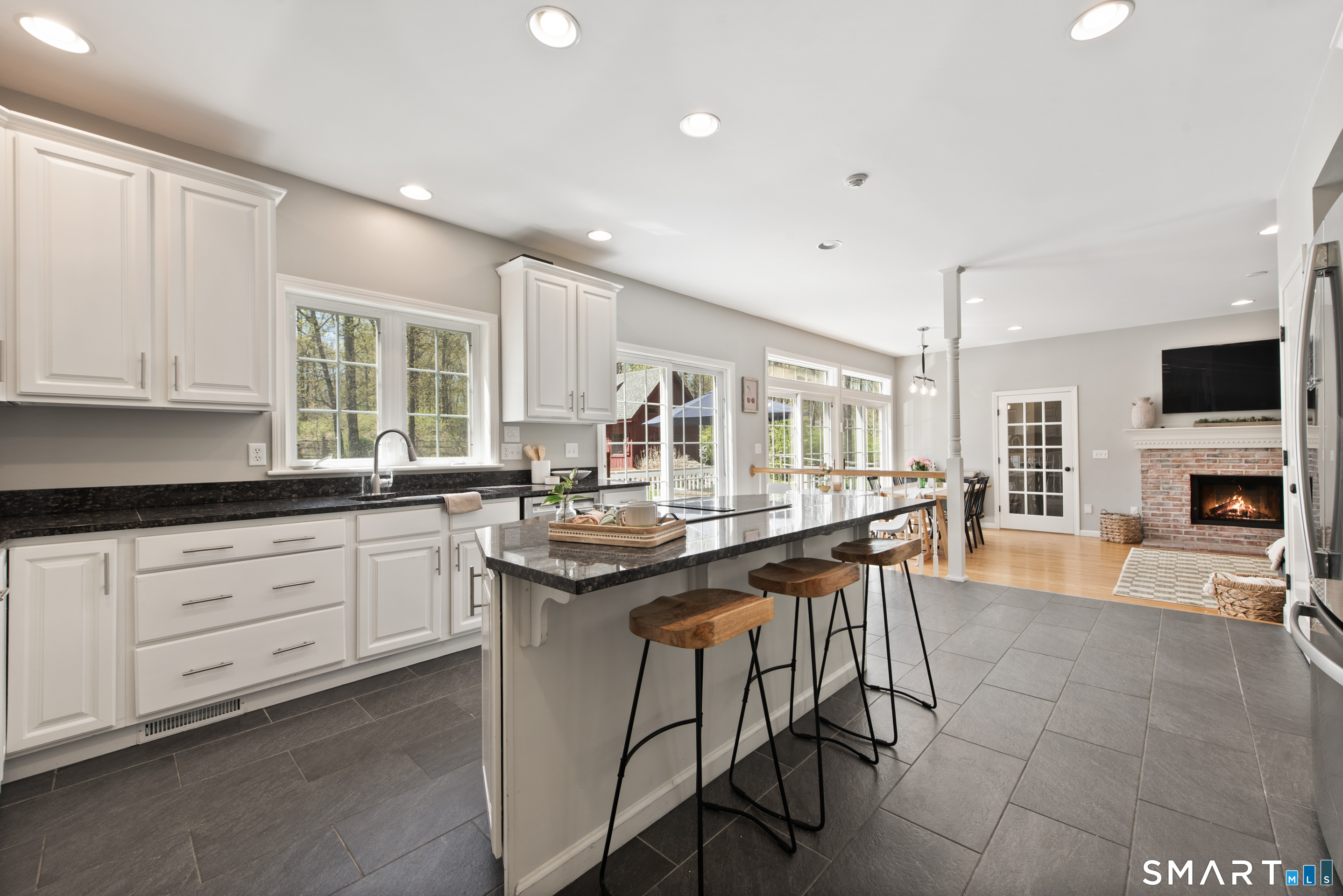 8 Windy Hill Road